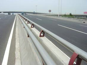 道路護欄4