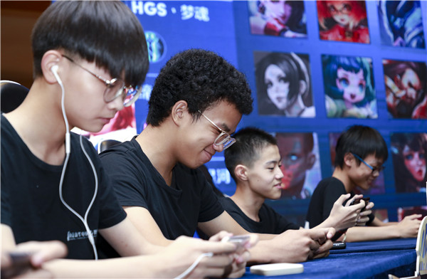 初中畢業學電競好不好？就業前景怎么樣？
