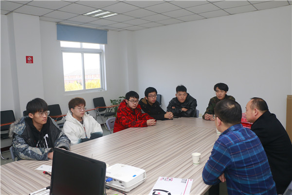 校企合作共育人才，協同創新共贏未來