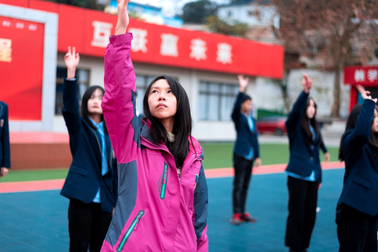 肩負職教強國重任，新華電腦學校升級“五項能力”培養互聯網高技能人才！