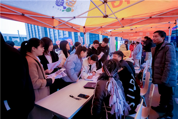 金三銀四招聘季，南新校園人才交流會為學子就業保駕護航