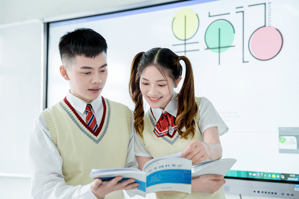 同學，志愿填寫計算機<a href=http://njxh.cn target=_blank class=infotextkey>專業</a>嗎？