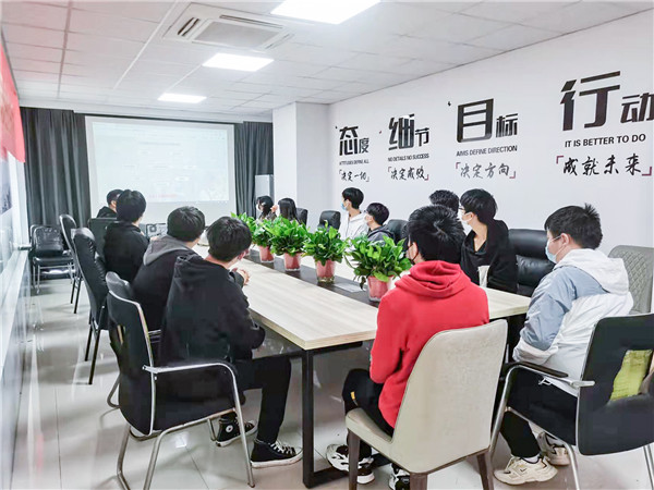 企業招聘進校園，助力學生高質量就業