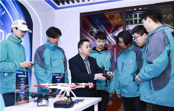 初中男生學什么專業技術好就業？